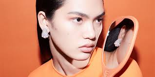 A guide to high jewellery brand David Morris