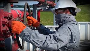 Kemahiran komunikasi dan rundingan yang baik dalam bahasa malaysia atau bahasa inggeris • umur antara 19 tahun hingga 35 tahun • mampu memulakan kerja dengan. Covid 19 Control And Prevention Oil And Gas Industry Workers And Employers Occupational Safety And Health Administration
