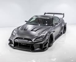 Lifestyle Of Mr X Nissan Gt R Modified By Liberty Walk Lmx In 2020 Super Luxury Cars Futuristic Cars Nissan Gtr