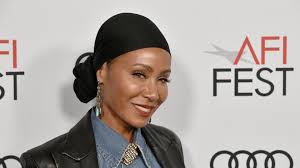 Jada pinkett smith is one of those actresses that doesn't seem to get the recognition she deserves for all of the great performances she has given over the years. Jada Pinkett Smiths Mutter Adrienne Von Ex Zum Sex Genotigt Promiflash De