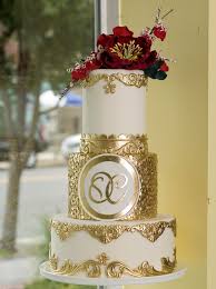Graduation commencement can be the highlight of any student and their parents. Gold Wedding Cake By Modwedding Amazing Cake Ideas