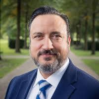 Warren Stringer's Instagram, Twitter & Facebook