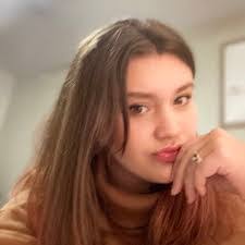 Brooke Biller's Instagram, Twitter & Facebook