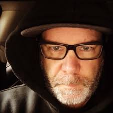 Craig Whitfield (@africa_craig)