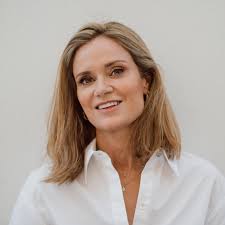 Foreign correspondents Greg Bearup and Lisa Upton's great Australian  adventure