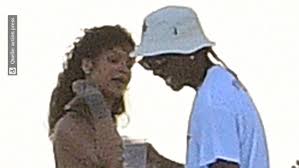 Related | everyone's convinced rihanna and a$ap rocky are dating. Heisse Turtelbilder Von Rihanna Und A Ap Rocky