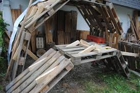 Paletten Tunnel Leonardowerkstatt Paletten Gartenhaus Bauen Palletenhaus