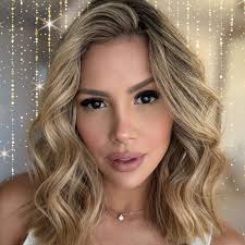 Karlis Romero 🫶🏼✨ (@karlisromero) • Instagram photos and videos