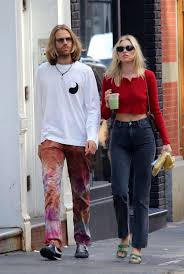 Watch the latest video from tom daley (@tomdaley). Elsa Hosk With Boyfriend Tom Daly Out In Manhattan Gotceleb