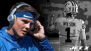 After fans caught a glimpse of his mother lisa, however, she stole them and caused a twitter frenzy among fans. New York Jets 2021 Nfl Draft Initial Zach Wilson Thoughts