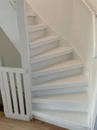 eiken trap gelakt dekkend wit met woca vloeren verf tapijt trap trap ideeen witte houten vloeren