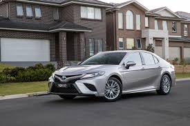 A maximum of 3 cars can be compared at one time. 2019 Lexus Es 300h Vs Toyota Camry Hybrid Review Forcegt Com