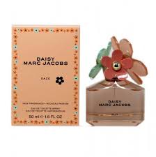 Light and airy, daisy dream captivates with its delectably fruity and floral personality. Marc Jacobs Daisy Daze 1 7 Eau De Toilette Spray For Women Mj58440089 3614229653892