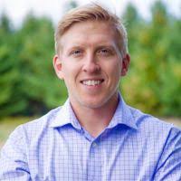 Candace Dowling's Instagram, Twitter & Facebook