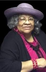 Carrie Grady's Instagram, Twitter & Facebook