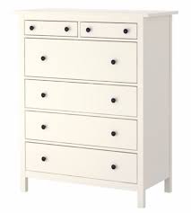 Meşe ağacından üretilmiş endüstriyel şifonyerler, en yüksek kalitede işlevselliğe ve benzersiz görünüme değer veren herkes için ideal bir seçimdir. Ikea Hemnes 6 Cekmeceli Beyaz Sifonyer Modelleri Ve Fiyati Dekopasaj