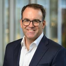 Diana Vansickle's Instagram, Twitter & Facebook