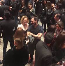 Burcu biricik'in eşi emre yetkin'dir. Dizilerdengezilere A Twitter Sampiyon Filminin Galasinda Sevdigim 2 Oyuncu Elcinsangu Burcubiricik I Birkac Kez Birlikte Gordum Burcu Biricik In Esi Emre Yetkin De Yanlarindaydi Ayyapim In Yeni Dizisi Kuzgun Da Basrol Olan Barisarduc Galada