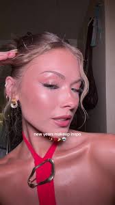 Overcoming Bronzer Blindness: Makeup Tips for Pale Skin