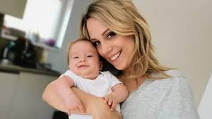 Nagyon komoly szervezést igényelt, hogy lékai máté a vb közben ott lehessen a szülőszobán párja, kiss ramóna mellett. Lekai Mate Nlc