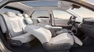 The company says the architecture allows the crossover to haveunique. Mobil Listrik Hyundai Ioniq 5 Diluncurkan Ngecas 10 Sampai 80 Cuma 18 Menit