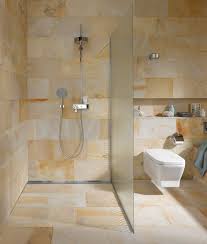 Duschelement Mit Duschrinne In Offener Dusche Bodengleich Befliest Dusche Bodengleich Dusche Offene Duschen