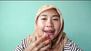 Berikut cara memilih sabun muka pria untuk menghilangkan jerawat yang harus kamu ketahui. Coba Cara Menghilangkan Minyak Pada Wajah Secara Alami Kecantikan Youtube