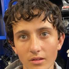 Ethan Schechter's Instagram, Twitter & Facebook