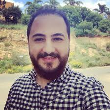 لم أَخَفْ يوماً جفاك... ‏ليس لي قلب سواكْ ‏أنت لي تلك وهذي ‏وأنا هذا وذاك!  ‏فابتعد عنّي قليلاً ‏ابتعد حتّى أراكْ... ‏⁧‫#شعر‬⁩