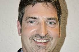 Robert Karle's Instagram, Twitter & Facebook