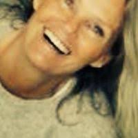 Betsy Berry (hamptonsgetitdo)