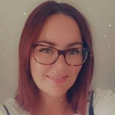 Vicky Ash's Instagram, Twitter & Facebook