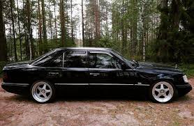 The mercedes benz 300d was first introduced to the american market in 1975. Mercedes W124 300d Tuuliohjaimet Aa Tuuliohjaimet Facebook