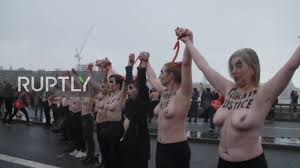 Topless Activists Block London Bridge: Nipples Porn | xHamster