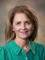 Callie Erickson's Instagram, Twitter & Facebook