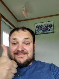 Seth Eaves's Instagram, Twitter & Facebook