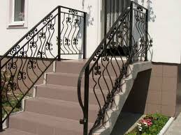 Escalera caracol exterior diseño y fabricación metal delgado. Diseno De Escaleras Exteriores Para Jardines Modernos