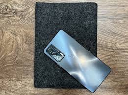 Motorola Edge 20: Sehr schlankes ...