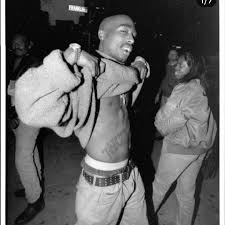 In the black aesthetic (1971), addison gayle argues that black artists should work exclusively on uplifting their identity while refusing to appease white folks. Hip Hop 90s Hip Hop Rapper Aesthetic Novocom Top