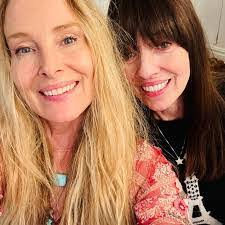 Kendra Doherty's Instagram, Twitter & Facebook