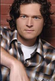 Blake Shedon With Long Hair Blake Shelton And Miranda Blake Shelton Blake Shelton And Gwen