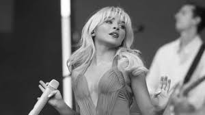 Sabrina Carpenters Breaking Records! - IntactoRecords