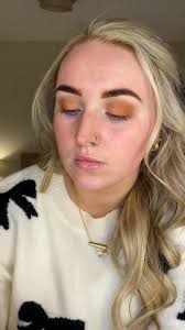 Sorry how beautiful is Eithne 😍 And yes that light flickering is driving  me mad but it's only shows in video not in person so I can't make it stop🥴 