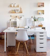 Tidy and coordinated home office keeps you to concentrate on working. Chic White Minimalist Workspaces Design Inspiration