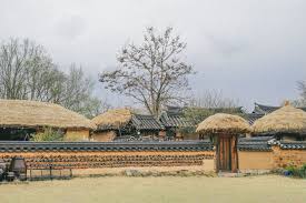 🎉Moments from Gumi in 2025 At Chaemijeong Pavilion, surrounded by towering pine forests and quiet mountain air, travelers discover a peaceful corner of Korea where time seems to slow down. The soft