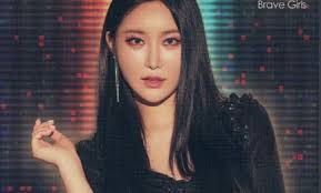 Initially a five member group, brave girls has gone through multiple lineup changes and currently consists of minyoung, yujeong, eunji, and yuna, with no original members. Brave Girls Embrace That Retro Look In We Ride Teasers All Access Asia