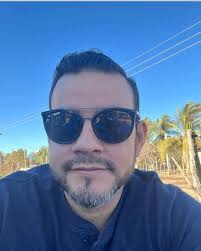 Un día como hoy hace 15 años te tuve entre mis brazos por primera vez mi  princesa hermosa, que viniste a este mundo a enseñarnos el valor de la vida  y a