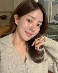 5 chiêu giúp nàng công sở tăng hiệu quả của kem dưỡng để da căng mọng