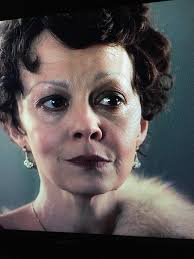 The webley.455 mk iv is john shelby's ( joe cole ) and inspector chester campbell's ( sam neill ) personal weapon. Aunt Polly From Peaky Blinders You Gotta Be Peaky Blind To Think These Eyebrows Look Good Awfuleyebrows