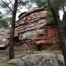 Just outside the village of albarracin, spain is a forest region called pinares de rodeno. Paisaje Protegido De Los Pinares De Rodeno